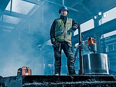 Использование стоек для алмазного бурения Husqvarna DS 900 Использование стоек для алмазного бурения Husqvarna DS 900