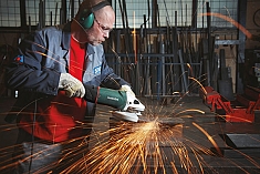 Использование Угловой шлифовальной машины Metabo W 24-230 MVT