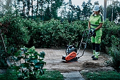 Применение виброплиты бензиновой Husqvarna LF 50 L